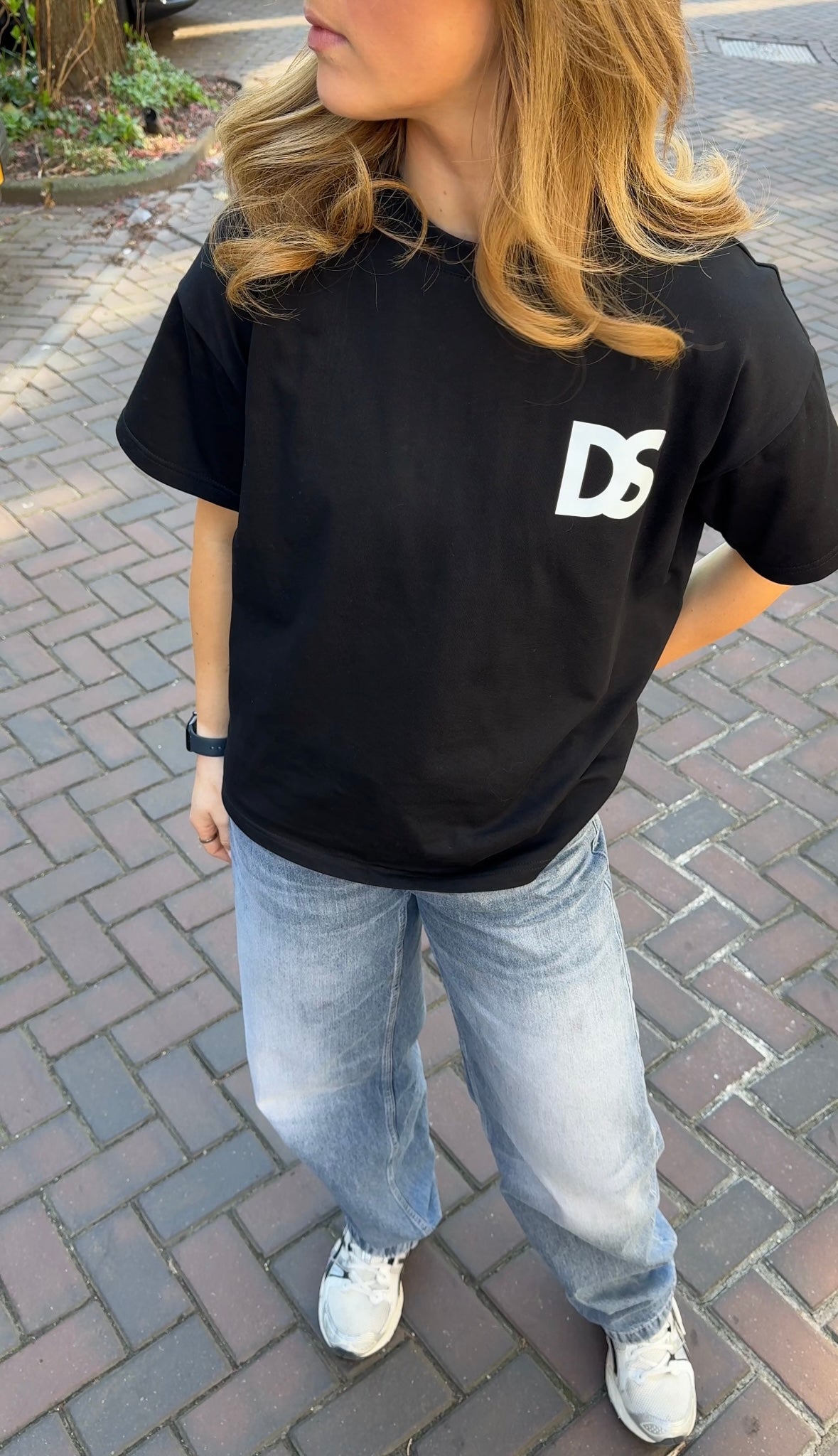 DS Black tee - The future is yours